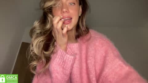 Greetings  Jess online show from November 9, 1:07 pm