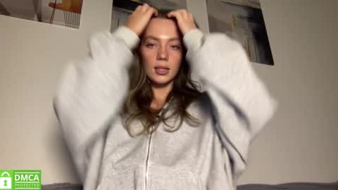 Greetings  Jess online show from September 20, 11:19 am