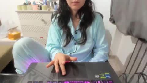 angel_lee__ online show from January 30, 4:48 am