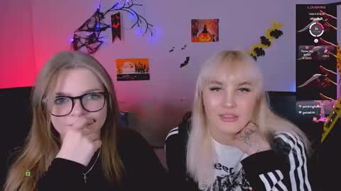 Snapshot of angel_void chatting on October 30, 8:32 pm Angel online show from October 30, 8:32 pm