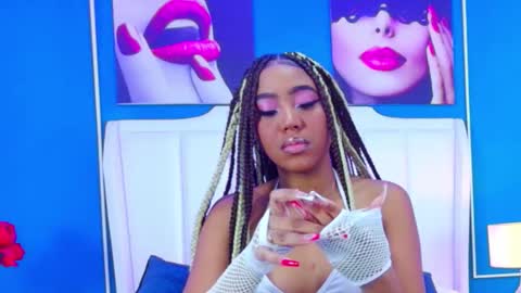 Angela Roberts online show from November 3, 4:16 am