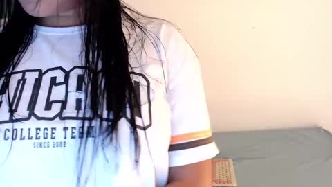 Angela online show from February 9, 10:20 am