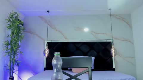 ANGELA online show from September 16, 1:19 pm