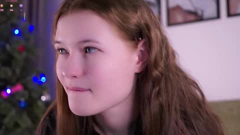 Mary online show from December 15, 11:48 am