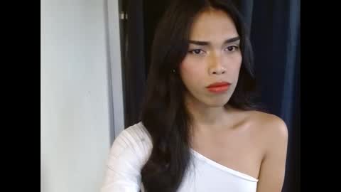 SENORITA online show from May 5, 8:17 am