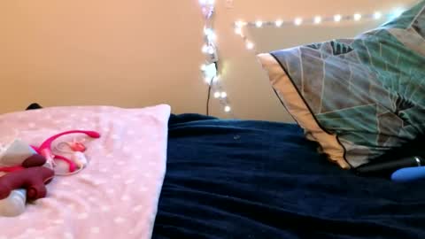 Angelbigguns online show from February 5, 5:10 am