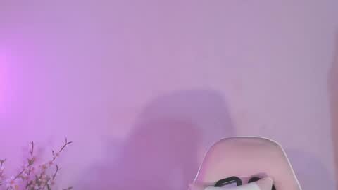 Carolina online show from February 21, 1:33 am