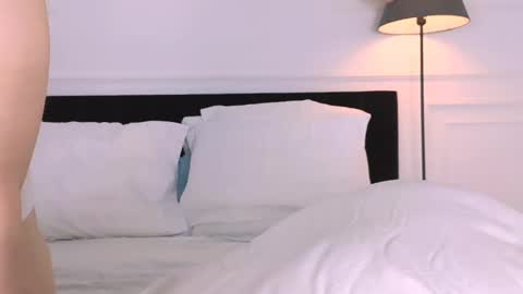 Angelic online show from March 5, 2:25 am