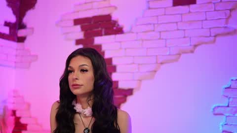 Snapshot of angelinagia chatting on February 8, 8:32 pm  Angelina  online show from February 8, 8:32 pm