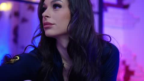 Snapshot of angelinagia chatting on February 8, 1:11 am  Angelina  online show from February 8, 1:11 am