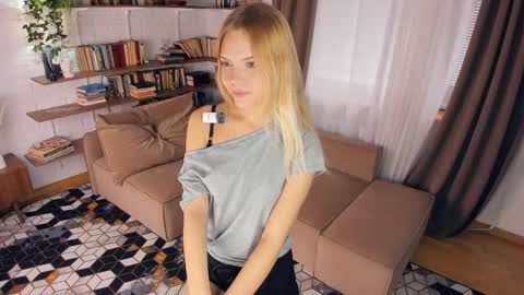 Alice WOW online show from April 15, 8:15 am