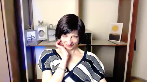 Angelina online show from October 2, 7:35 am