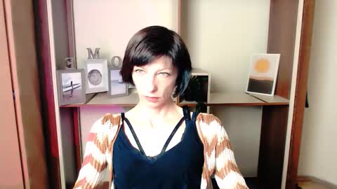 Angelina online show from October 3, 8:30 am