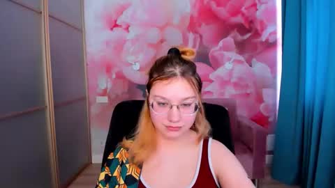 AngelinaLow online show from February 10, 12:52 pm