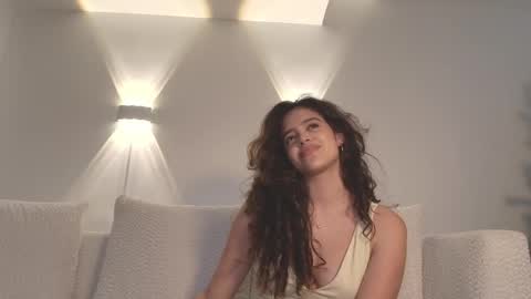   online show from February 13, 8:32 pm