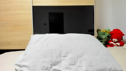 KrystyYo online show from September 28, 5:03 am