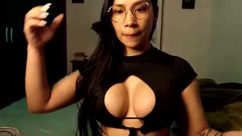  ANGELA ISABELLA  online show from January 18, 9:22 pm