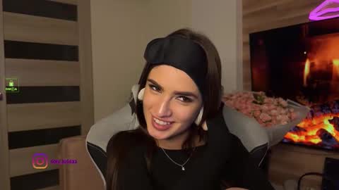 angelmi171 online show from October 12, 8:44 pm