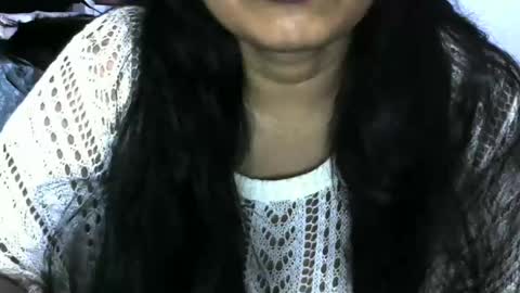 Snapshot of angelpriya555 chatting on December 6, 5:33 pm angelpriya555 online show from December 6, 5:33 pm