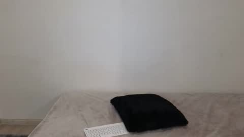 Giulia online show from November 29, 2:43 pm