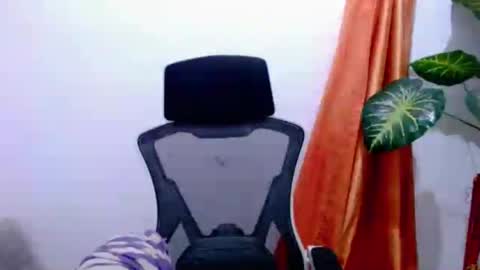 angelyn_slim online show from August 5, 12:11 pm