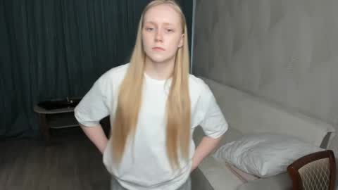 Violet online show from April 17, 7:10 am