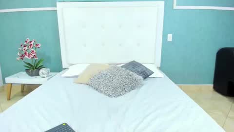 Ania online show from February 4, 8:49 pm