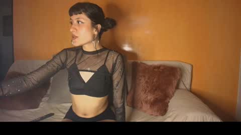 anika_lowen online show from February 25, 12:53 am