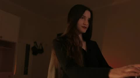 Vea online show from April 19, 8:11 pm