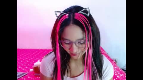 animecutie online show from March 1, 2:44 pm