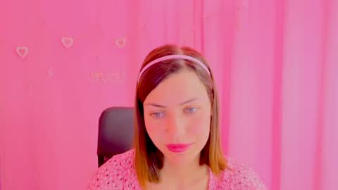 Anni online show from April 14, 1:22 pm