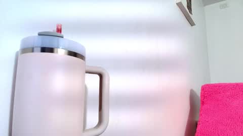 ana independent model online show from March 5, 11:39 am