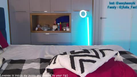 Fansly  online show from April 18, 7:07 pm