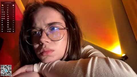 Astrid online show from April 18, 7:58 pm