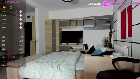 Anna online show from December 3, 6:54 pm