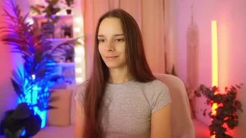 x Anna Leah x online show from July 3, 6:47 pm