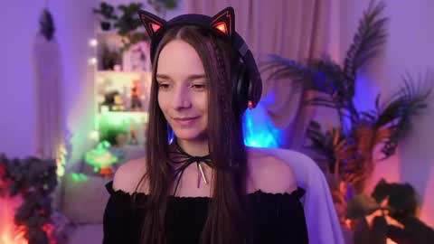 x Anna Leah x online show from August 3, 6:35 pm
