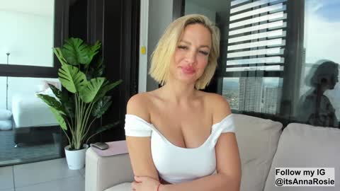 Anna online show from January 14, 1:26 am