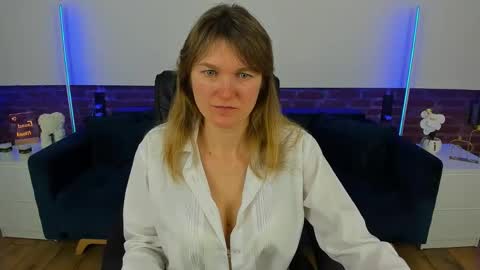 Annabel online show from February 21, 6:47 am