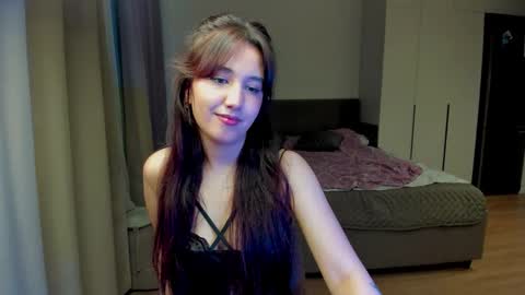 Snapshot of annaelfi chatting on October 31, 7:40 pm Anna online show from October 31, 7:40 pm