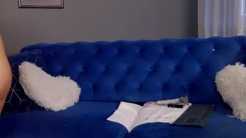 Anne online show from April 6, 4:46 am