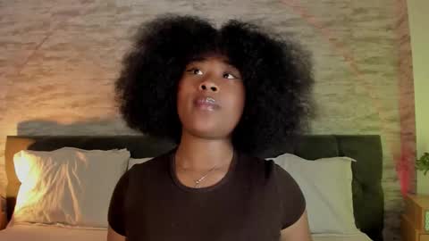 Snapshot of anneth__m chatting on October 6, 7:40 pm Anneth online show from October 6, 7:40 pm