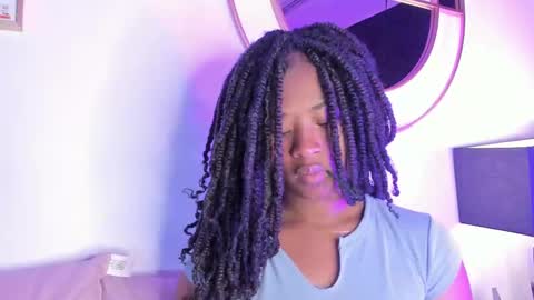 Snapshot of anneth__m chatting on March 8, 7:51 pm Anneth online show from March 8, 7:51 pm