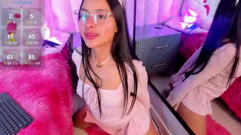   online show from November 6, 2:01 pm