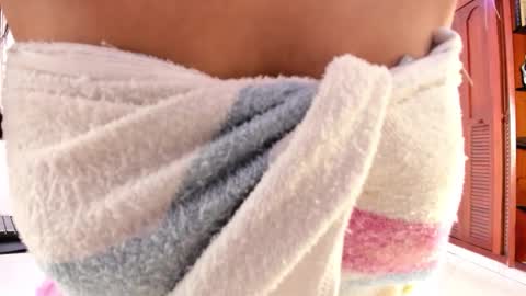 Annie online show from January 16, 4:14 pm