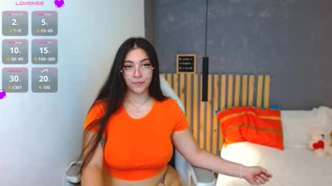 Annie Volker online show from November 20, 5:08 am