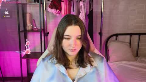 Annie online show from November 3, 5:22 am