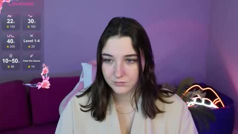 Annie online show from October 26, 1:34 am