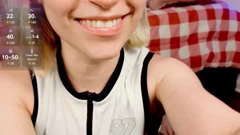 annietinky online show from September 15, 3:15 am