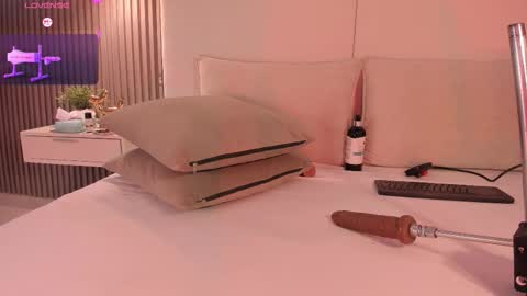 ANNIE  online show from February 25, 10:19 pm